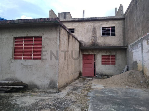 Vendo Casa A Remodelar En Obra Gris.