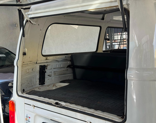 Volkswagen Kombi 1.4 MI STD 8V FLEX 4P MANUAL