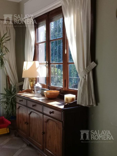 Imagen 9 de 30 de Casa 390 Metros, Hermoso Lote Y Jardin - La Lucila