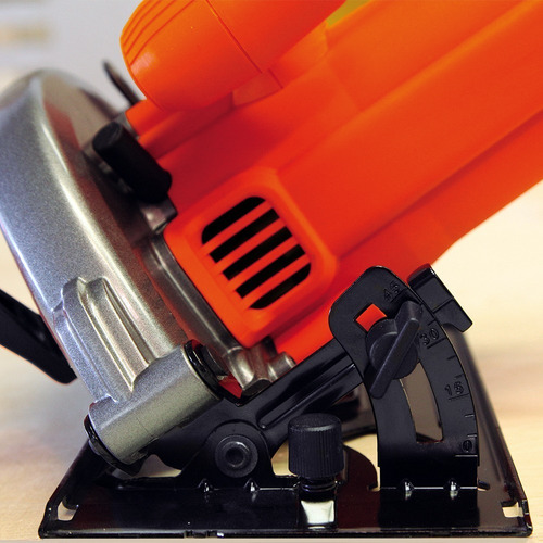 Imagem 4 de 7 de Serra Circular 7-1/4 Poleg 1400w Black+decker 220v Cs1004