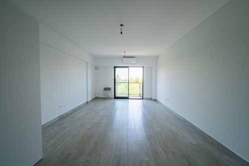 Departamento En Venta Ubicado En Rincón De Milberg, Tigre, G.b.a. Zona Norte