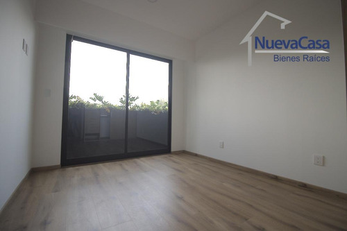 Estrena! Departamento A La Venta, Ubicado Sobre Universidad, Col. Del Valle.