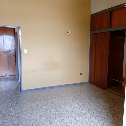 Imagen 7 de 12 de Casa. Venta. Colinas De Santa Mónica. Riv La Boyera N 4867