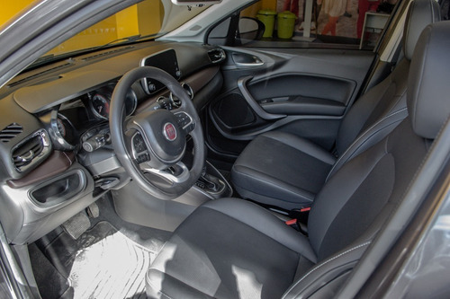 Imagen 15 de 16 de Fiat Cronos Precision 1.8 2022