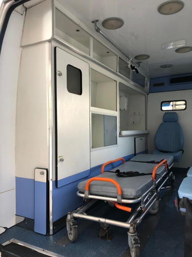 Imagem 5 de 10 de Fiat Ducato 2011 2.3 4x2 Ambulância Completa