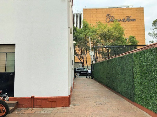 Local Comercial En Venta En Polanco Ubicado Dentro De Plaza Comercial