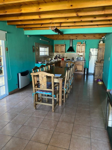 Imagen 4 de 12 de Casa Al Fondo 4 Ambientes Con Cochera Y Parque Apto Credito