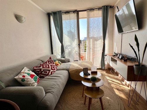 Departamento En Venta De 2 Dorm 1b 1e 1bod. En Macul