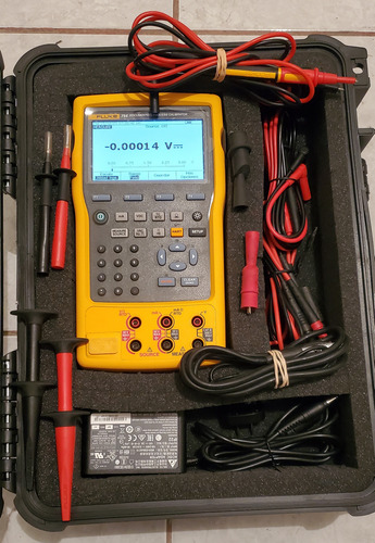 Calibrador Fluke 754 Seminuevo (Usado)