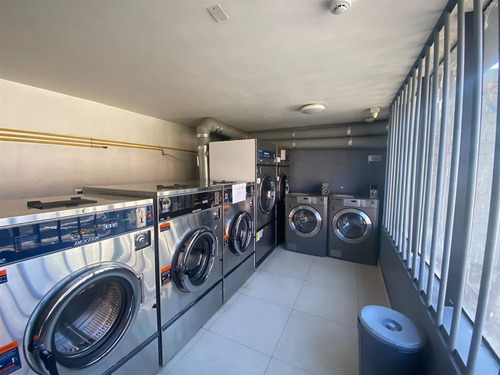 Departamento En Venta De 2 Dorm. En Independencia