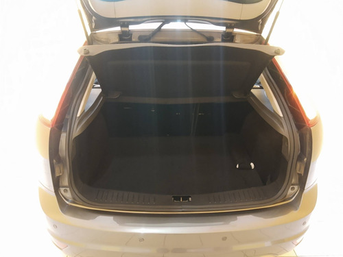 Imagem 13 de 15 de Ford Focus 1.6 8v Gasolina 4p Manual