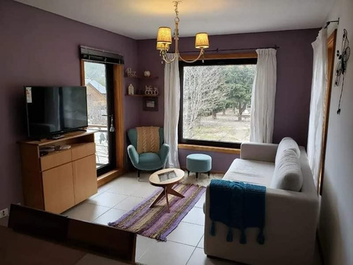 Imagen 1 de 17 de Departamento Alquiler Temporario De Categoria En San Martin De Los Andes. Cochera Cubierta Y Ascensor, Ubicado A 1 Cuadra De Plaza Sarmiento Y 4 De Plaza San Martin. Ropa Blanca. Totalmente Equipado