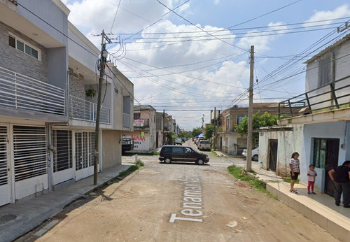 Sk01- Casa En Remate Bancario En C. Tenamaxtlan, Jal. Iv, Tonala, Jal. (65% Debajo De Su Valor Comercial, Solo Recuros Propios)