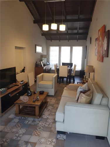 Imagen 6 de 10 de Casas Chalet - Venta