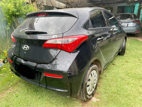 Imagem 2 de 3 de Hyundai Hb20 2018 1.0 Comfort Flex 5p