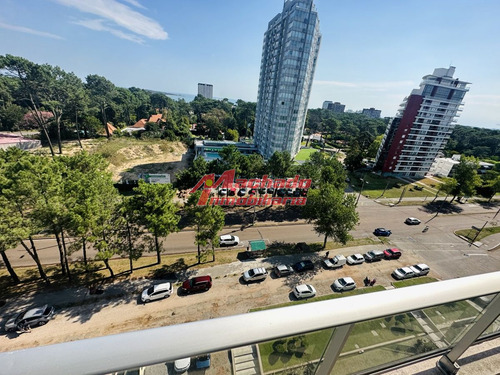 Imagen 4 de 30 de Apartamento En Venta 3 Dorm. Punta Del Este