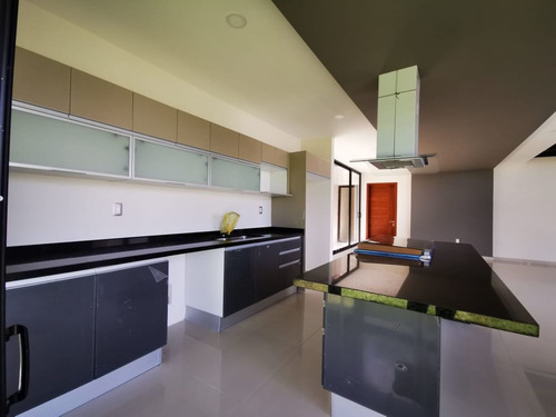 Imagen 9 de 30 de Casa En Renta En Sayavedra