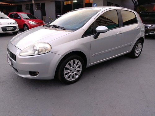 Imagem 1 de 8 de Fiat Punto Attractive 1.4 Flex Manual