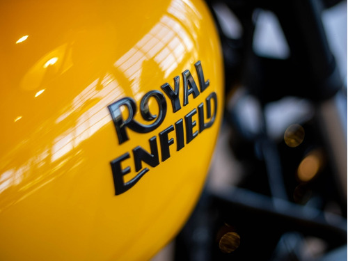 Imagen 6 de 25 de Royal Enfield Meteor Fireball Amarilla Reserva Hoy
