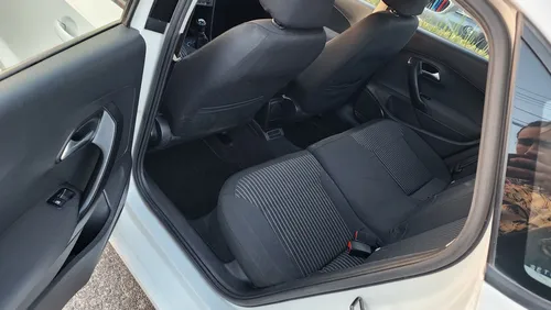 Volkswagen Vento 1.6 Highline Mt