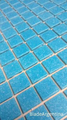 Venecitas Biseladas Celeste Medio 2x2. Aptas Pileta O Baño.