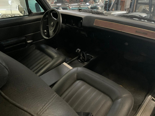 Imagen 5 de 13 de Chevrolet Coupe Serie 2