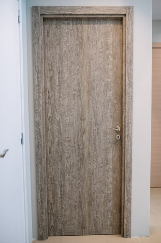 Imagen 3 de 3 de Puerta Placa 80/15 Gromanti Linea Elite Marco De Madera