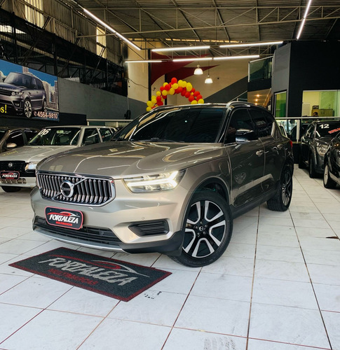 Volvo XC40 1.5 T5 Momentum Recharge (plug-in) 5p Hibrido