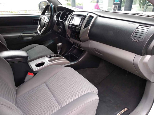 Imagen 5 de 15 de Toyota Tacoma 2015 4p Trd Sport V6/4.0 Aut