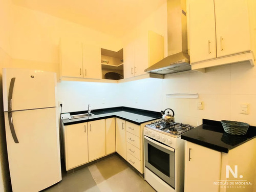 Apto En Venta En Moderno Edificio Ubicado A 3 Cuadras De Playa Bikini