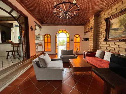 Casa Amueblada Con Alberca Y Vistas Panorámicas ¡baja De Precio De $5'400,000. A $4'500,000!
