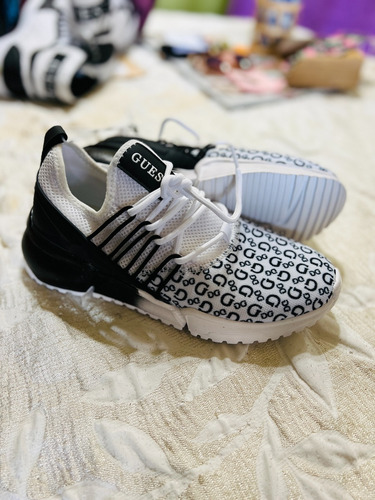 Zapatillas Guess - Originales De Miami - Envío Incluido