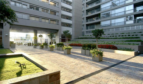 Departamento En Madero Plaza, Semipiso De 4 Ambientes Con 3 Dormitorios.