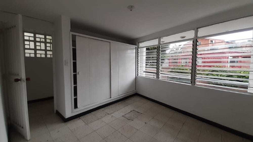 Imagen 11 de 17 de Apartamento En Arriendo En Cali Urbanización La Flora