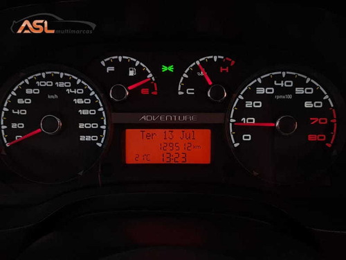 Imagem 10 de 15 de Fiat Strada Adventure Cd 1.8 16v 3p