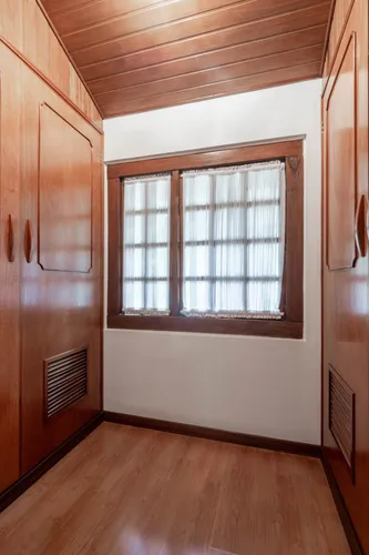 Casa En Venta En Provenza. Cod V8583