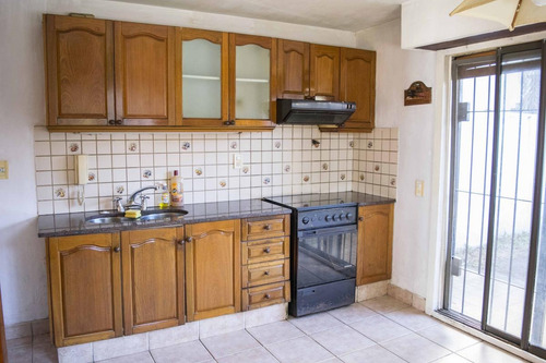 Imagen 5 de 13 de Casa En Venta 4 Ambientes Olivos