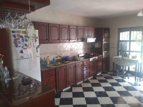 Imagen 10 de 23 de Se Vende Casa 4 Dormitorios Y Pileta. Oportunidad! Bajo De Precio
