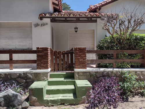 Impecable Chalet En Los Cocos