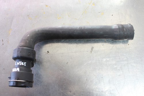 Toma Agua Audi A4 2004 1.8 Turbo Sline 8e0121101 K3366 (Usado)