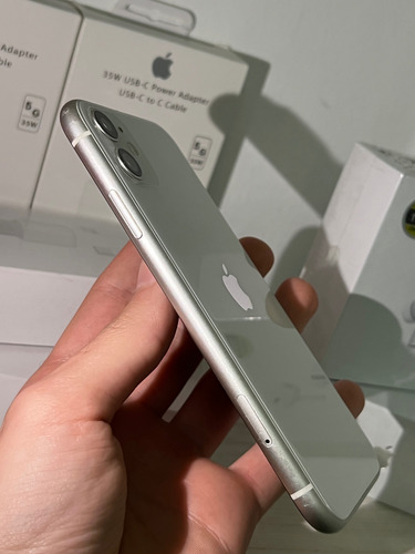 Iphone 11 64 Gb + Cargador Apple Nuevo Blanco (Usado)