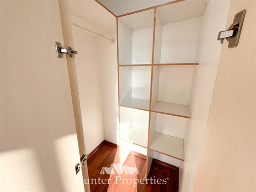 Depto. En Arriendo De 2d/1b, San Isidro, Santiago Centro
