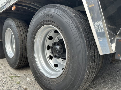 Vw 24280 2023 Baú De 11 Mts Automático Ñ Atego 2426 2430 Vm