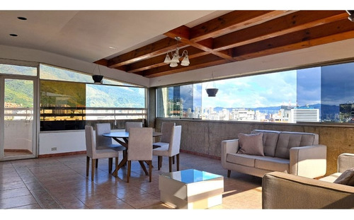 Apartamento En Alquiler Tipo Pent-house En Altamira 450m2, 5hab, 6baños, 2 Puestos, Internet, A/a, Cocina Equipada, Amblado, Ascensor Privado, Hermosa Vista 