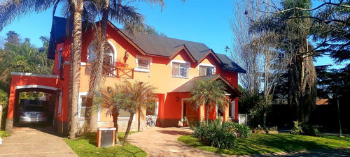 Casa  En Venta Ubicado En El Casco De Moreno, Moreno, G.b.a. Zona Oeste