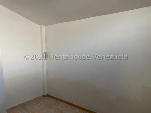 Imagen 3 de 17 de Eloisa Mejia Rentahouse Vende Casa En La Entrada Naguanagua 22-13352