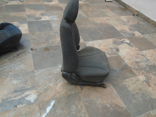Vendo Asiento Delantero Derecho De Huundai Elantra Año 1998