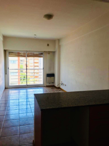 Departamento En Venta De 1 Dormitorio En Quilmes