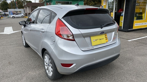 Imagen 5 de 21 de Ford Fiesta 1.6