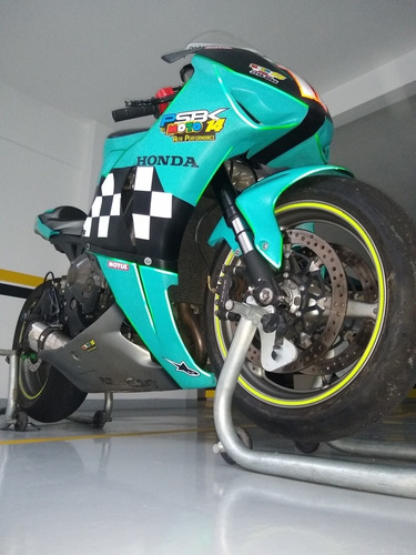 Imagem 15 de 15 de Honda Cbr 1000 Rr Fareblaide Cbr 1000